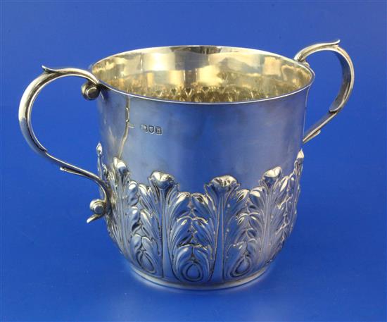 A large Edwardian silver porringer, 15 oz.